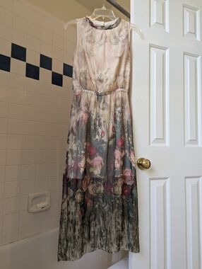 100% Silk Chiffon Floral Dress Size S